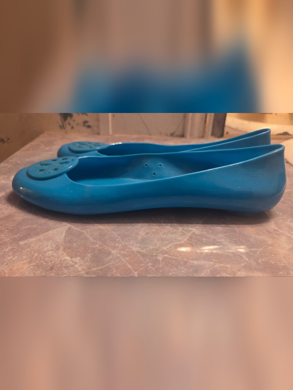 Tory Burch Bright Blue Logo Jelly Flats - Picture 4 of 6
